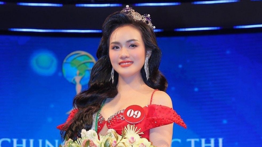 Former bank executive crowned Mrs Earth Vietnam 2024